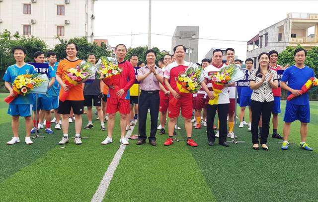 Công đoàn ngành Giáo dục giải bóng đá giao hữu giữa các CĐCS trực thuộc