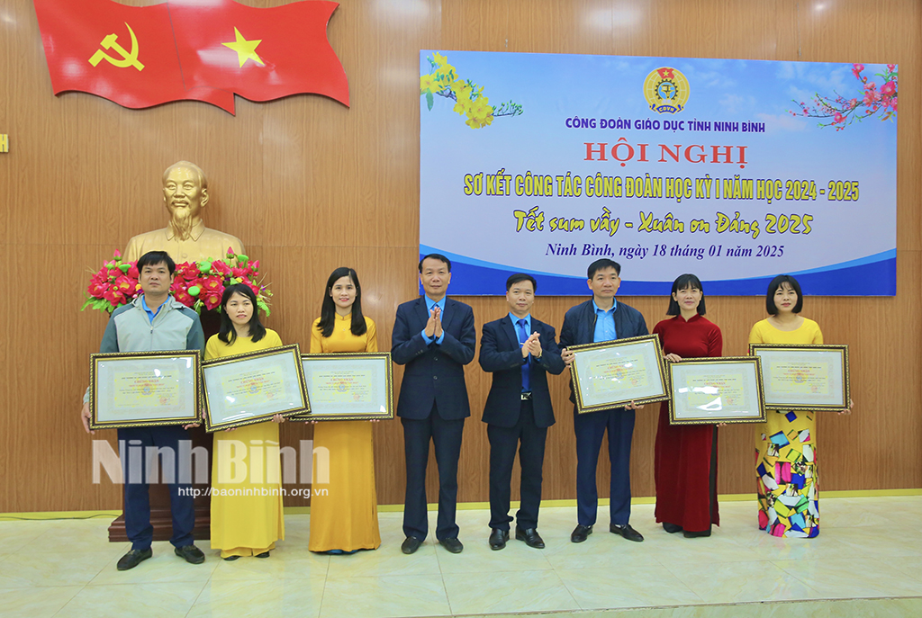 Công đoàn ngành Giáo dục sơ kết hoạt động công đoàn học kỳ I, năm học 2024-2025 Công đoàn ngành Giáo dục sơ kết hoạt động công đoàn học kỳ I, năm học 2024-2025