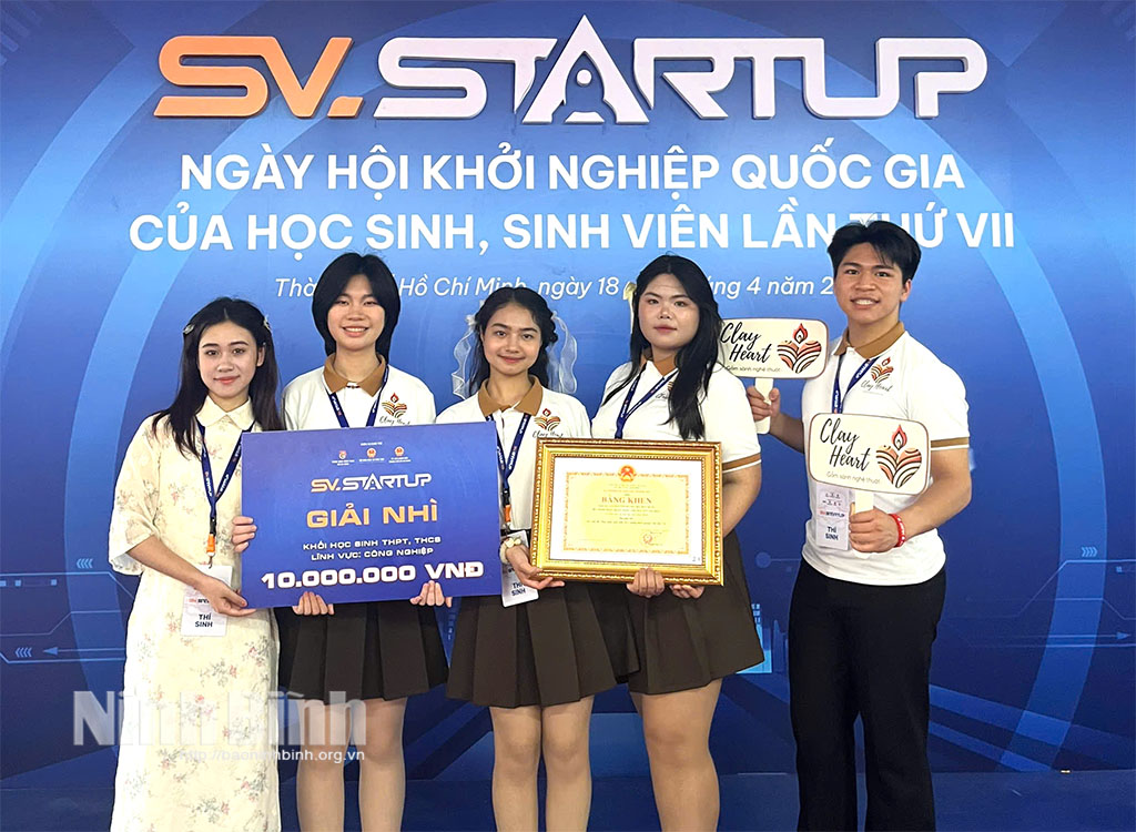 Học sinh Ninh Bình đoạt giải Nhì tại Ngày hội khởi nghiệp quốc gia của học sinh, sinh viên lần thứ VII