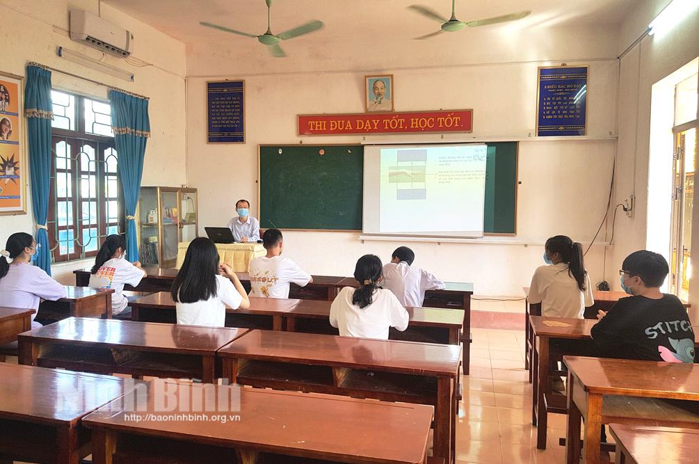 Người thầy giáo 5 năm liền có học sinh đỗ thủ khoa