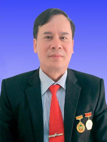 Nhà giáo Ưu Tú Tạ Duy Bình “Hành trình của trái tim”