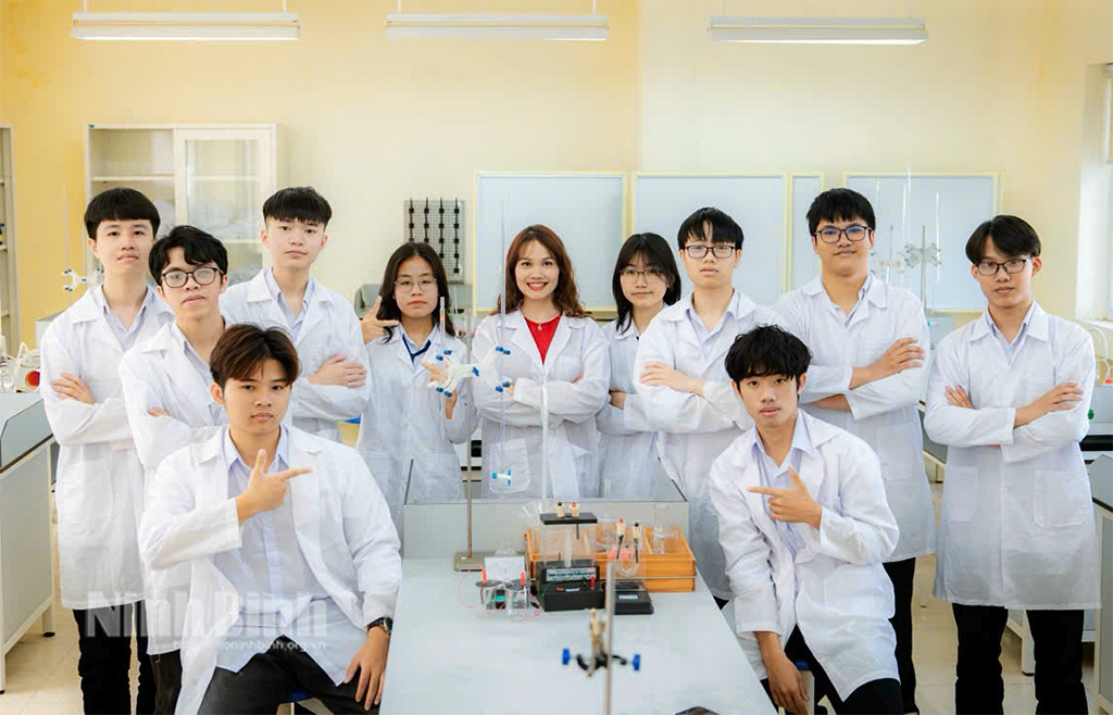 Nữ sinh Ninh Bình tự hào được tham dự kỳ thi chọn đội tuyển Olympic hóa học quốc tế năm 2025