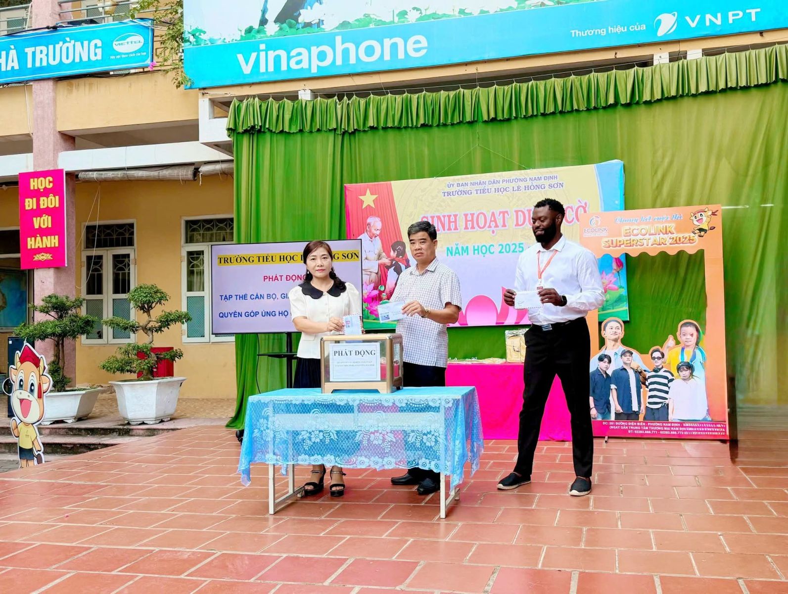 Thầy, trò Trường Tiểu học Lê Hồng Sơn, Phường Nam Định phát động ủng hộ đồng bào vùng lũ – chung tay khắc phục hậu quả cơn bão số 10 gây ra