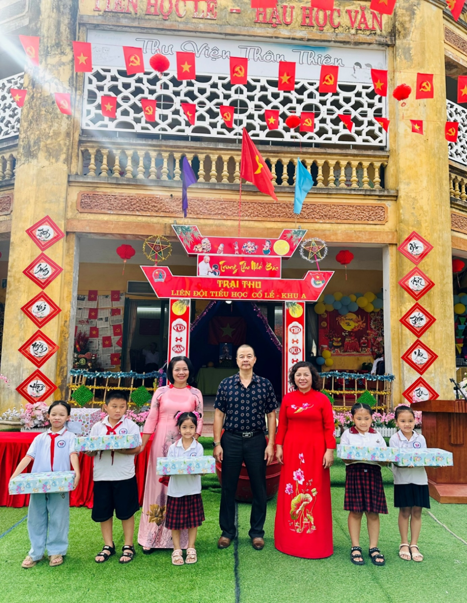 Trường Tiểu học Cổ Lễ tổ chức Tết Trung thu 2025: Sân chơi bổ ích, đậm đà bản sắc dân tộc