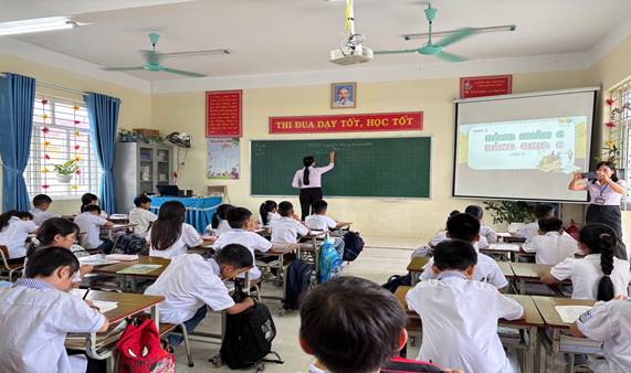 Trường Tiểu học Khánh Nhạc A tổ chức chuyên đề ứng dụng công nghệ AI trong dạy học