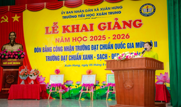 TRƯỜNG TIỂU HỌC XUÂN TRUNG, XÃ XUÂN HƯNG, TỈNH NINH BÌNH TƯNG BỪNG KHAI GIẢNG NĂM HỌC MỚI 2025-2026