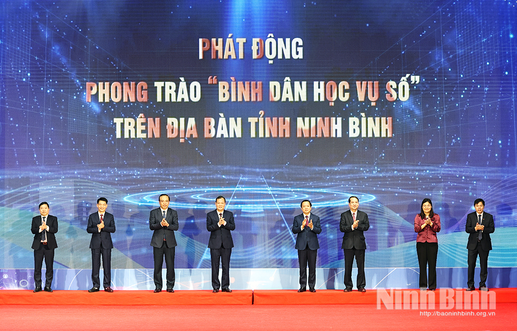 UBND tỉnh phát động Phong trào “Bình dân học vụ số”